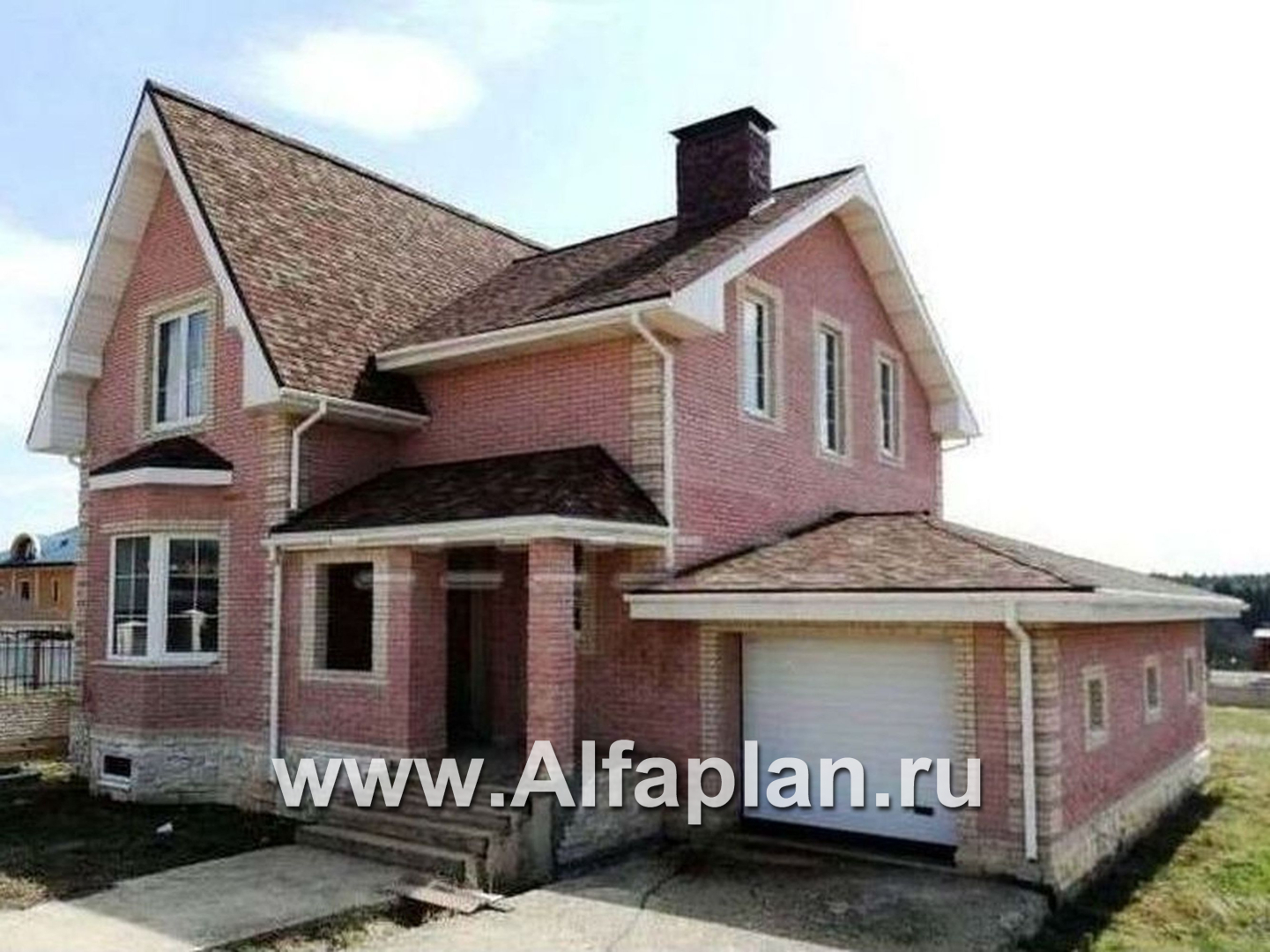 Проекты домов Альфаплан - «Ретростилиса Плюс» - удобный дом с цокольным этажом - дополнительное изображение №2